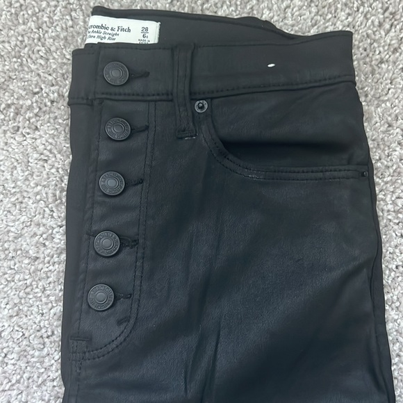 Abercrombie Ankle Straight Jeans - Picture 4 of 7